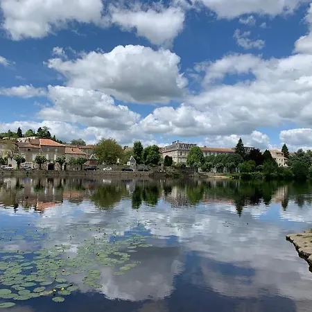 Quatre Saisons شقة